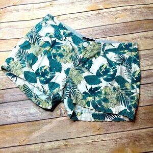 Gef for Women France Shorts Leaves Green White Summer Tiki Beach Vacation Size 6